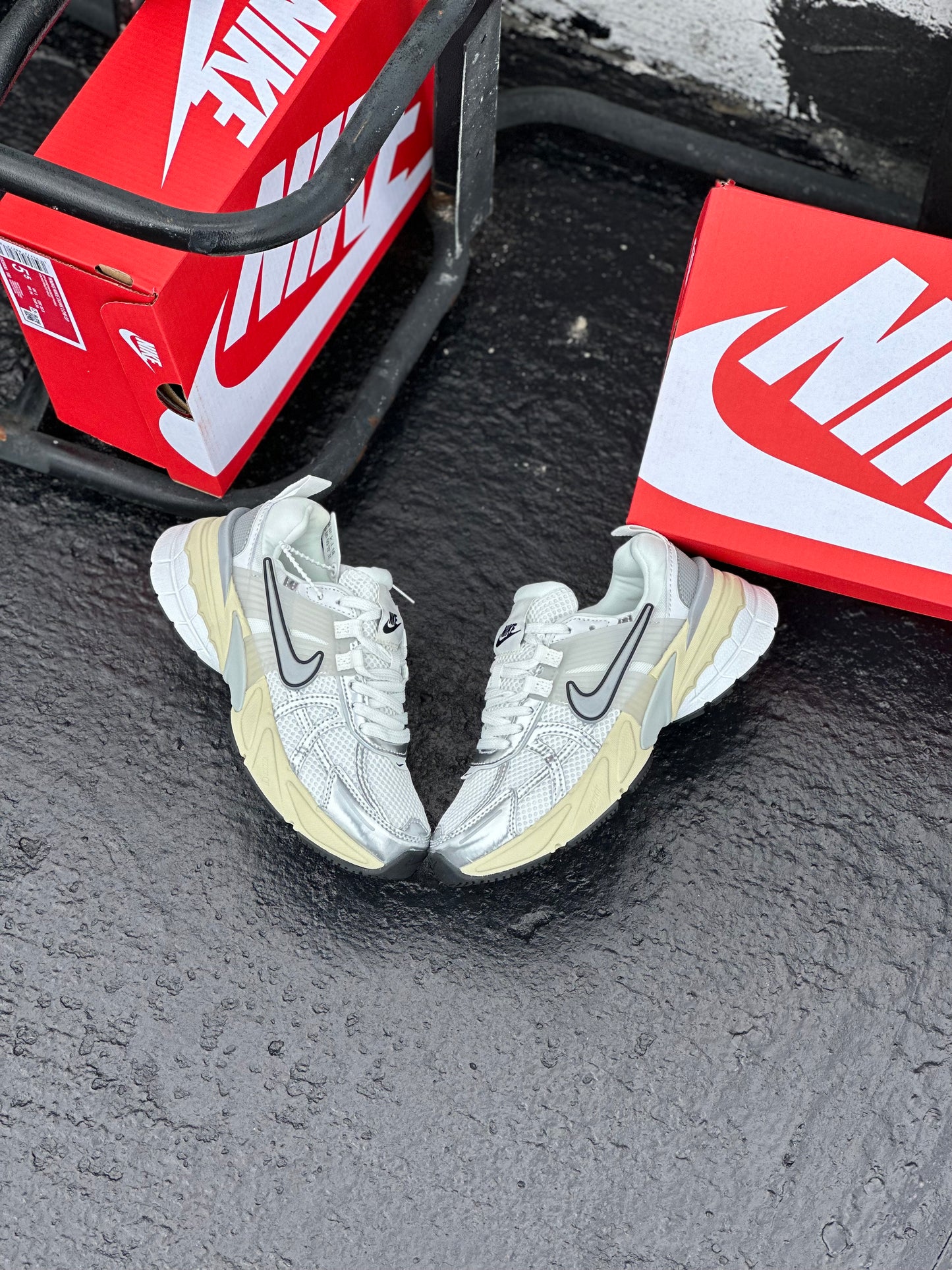 Nike V2K Run