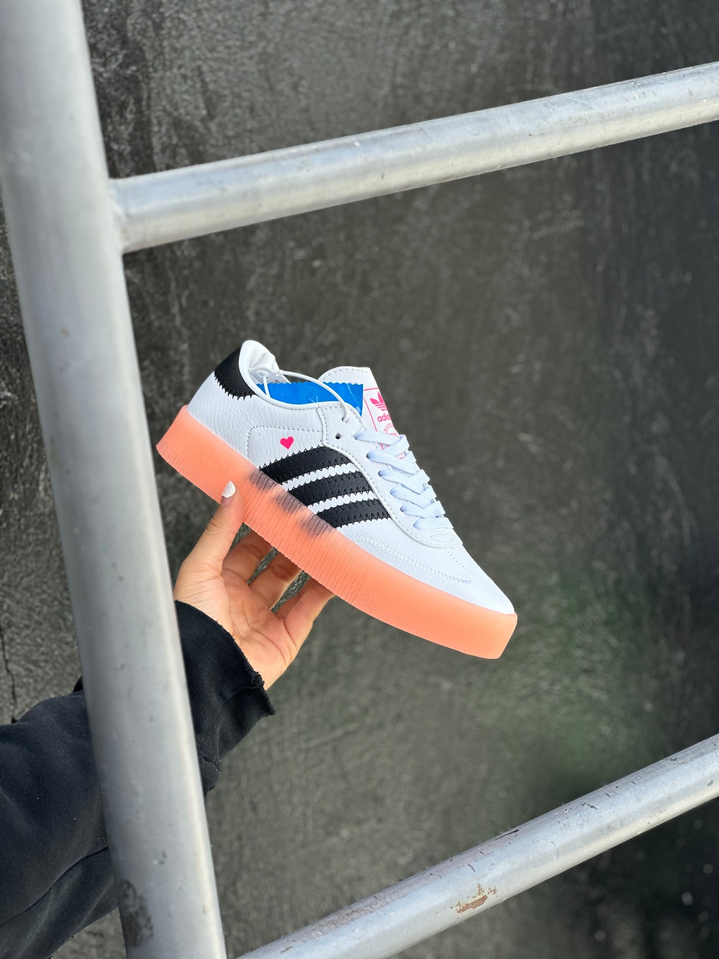 Adidas Sambarose