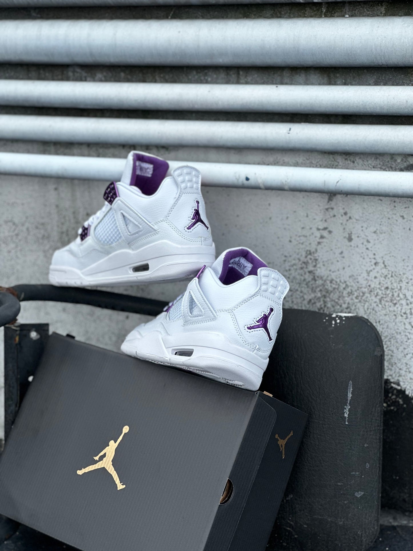 Air Jordan 4 Metallic Purple