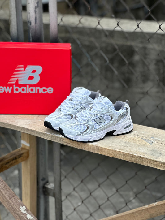 New Balance 530 Blanca-Gris