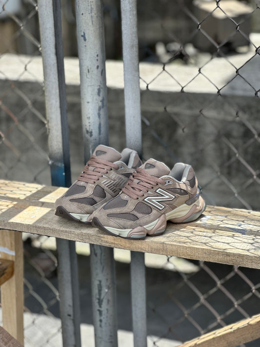 New Balance 9060 / Mushroom Timberwolf