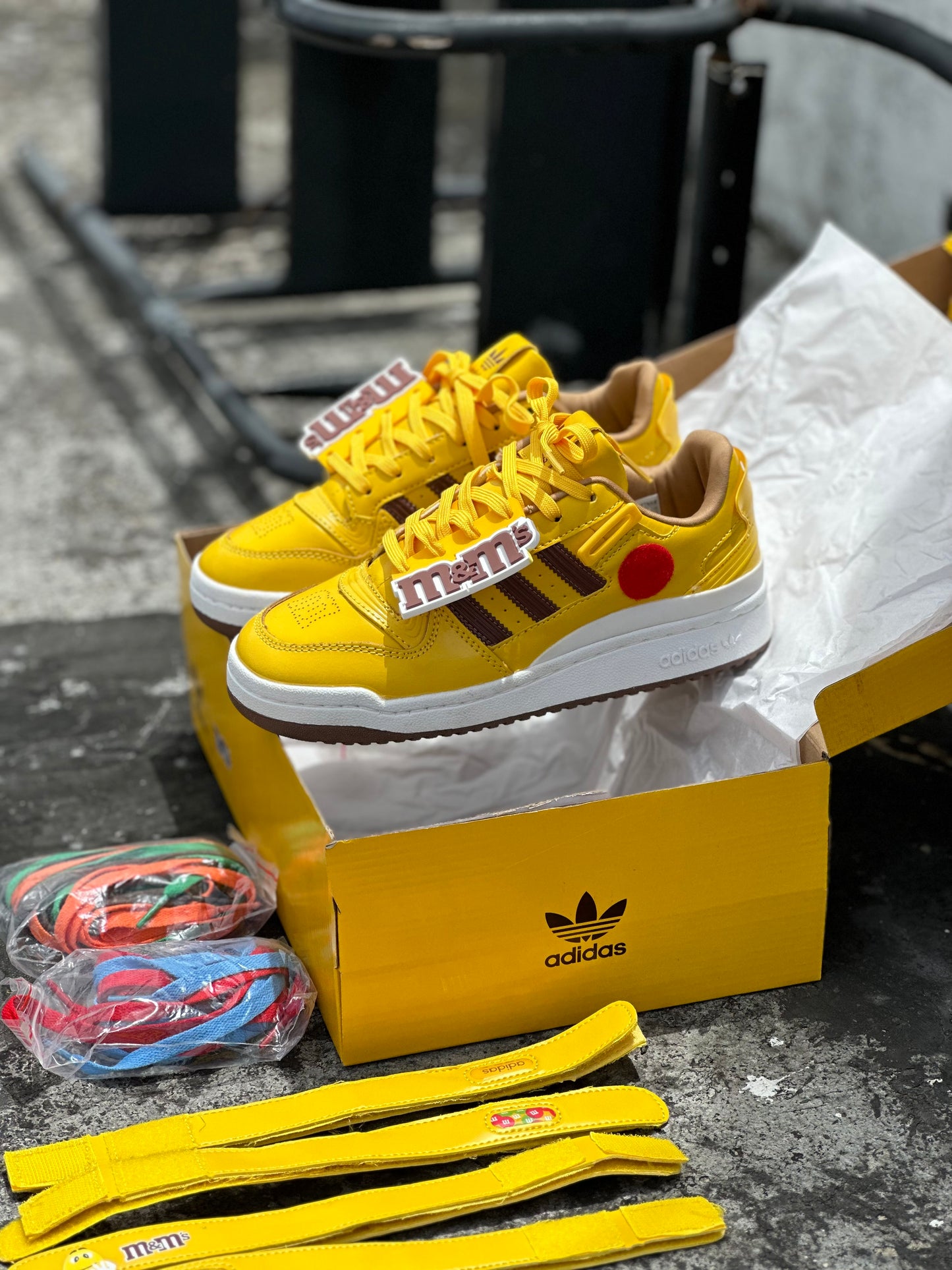 Adidas Fórum Low 84 M&M'S Brand