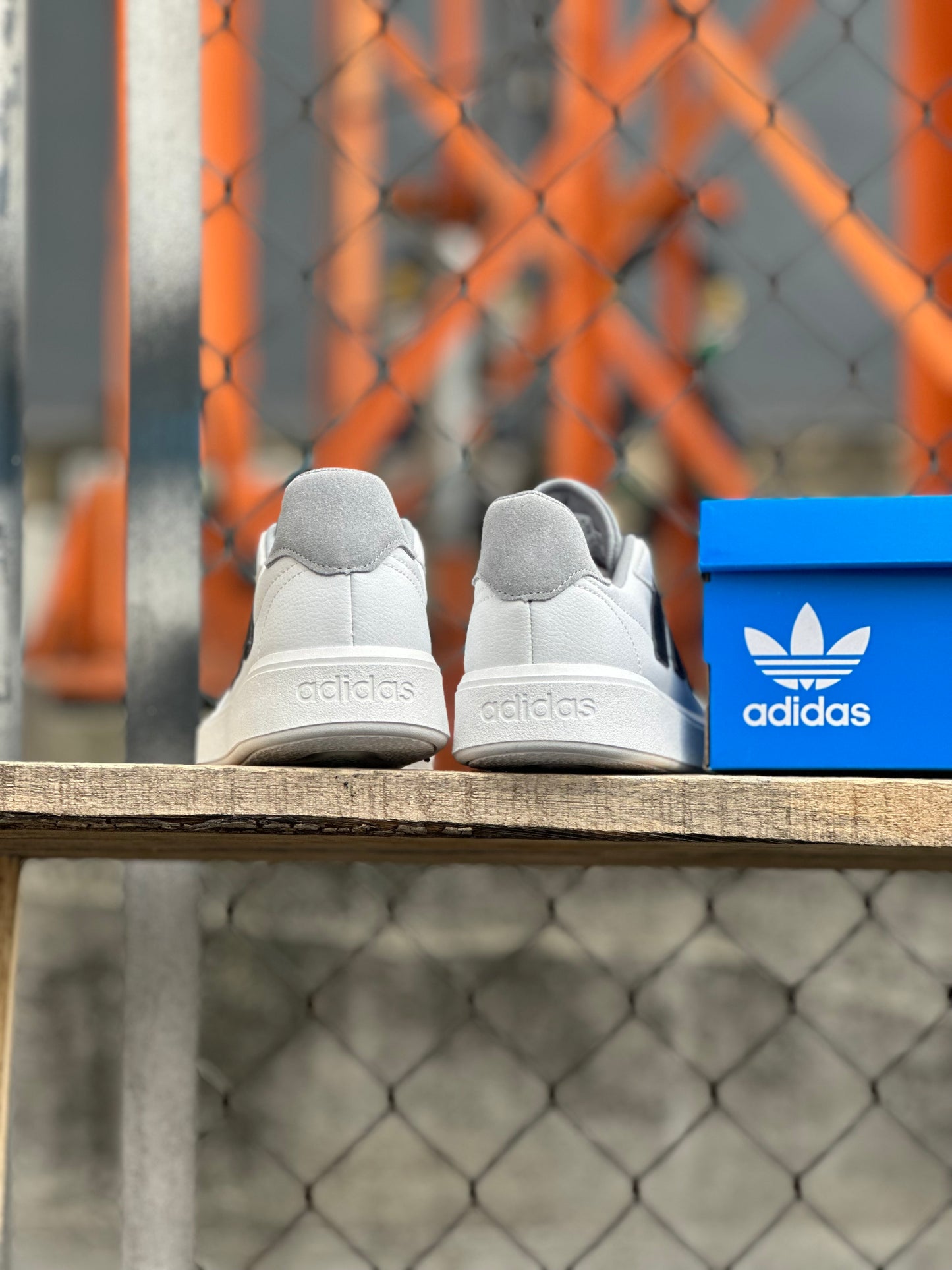 Adidas Courtblock