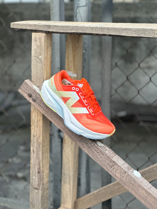 New Balance Fuelcell Rebel V4