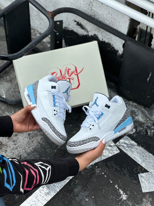 Air Jordan Retro 3 UNC