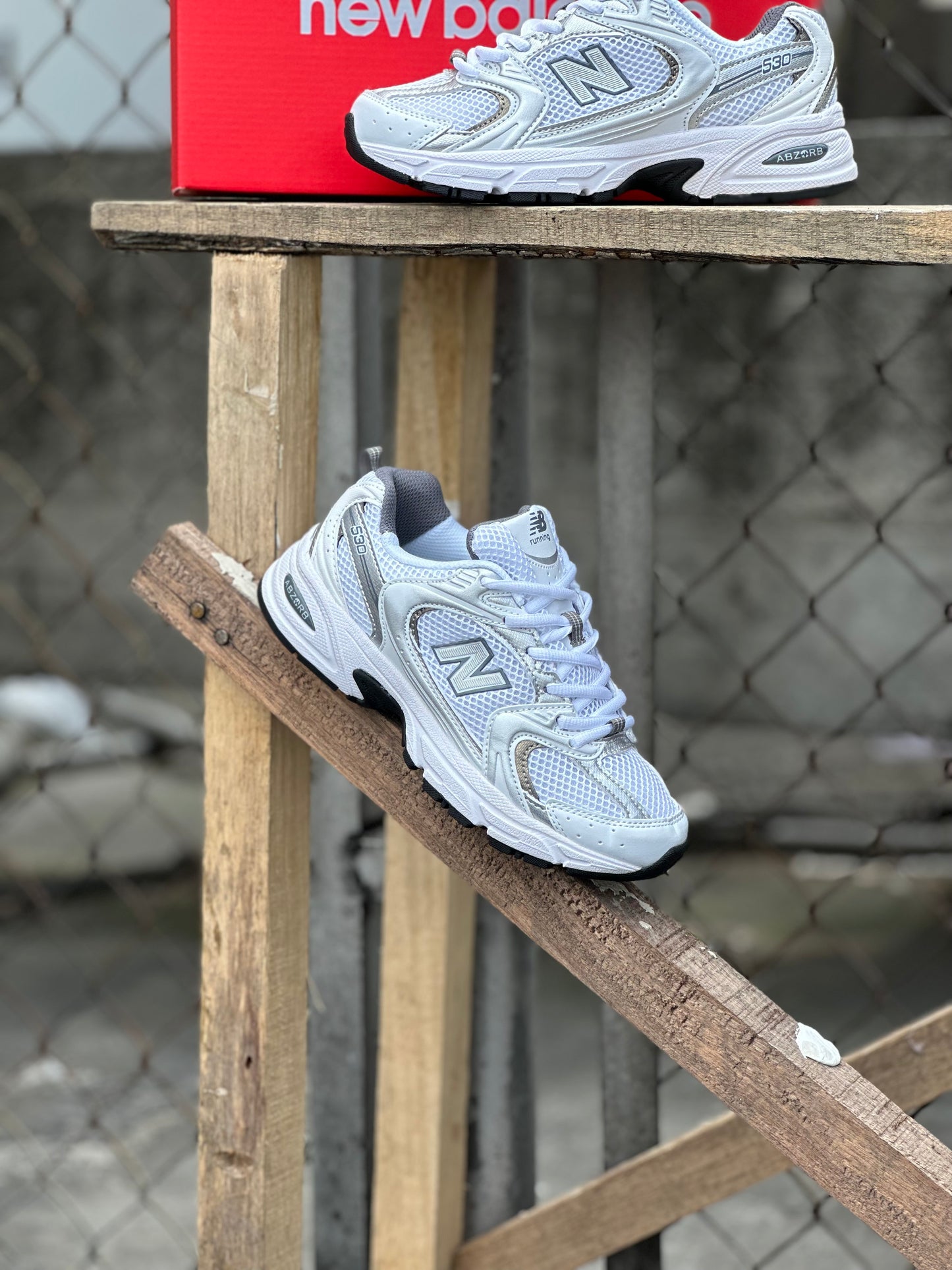 New Balance 530 Blanca-Gris